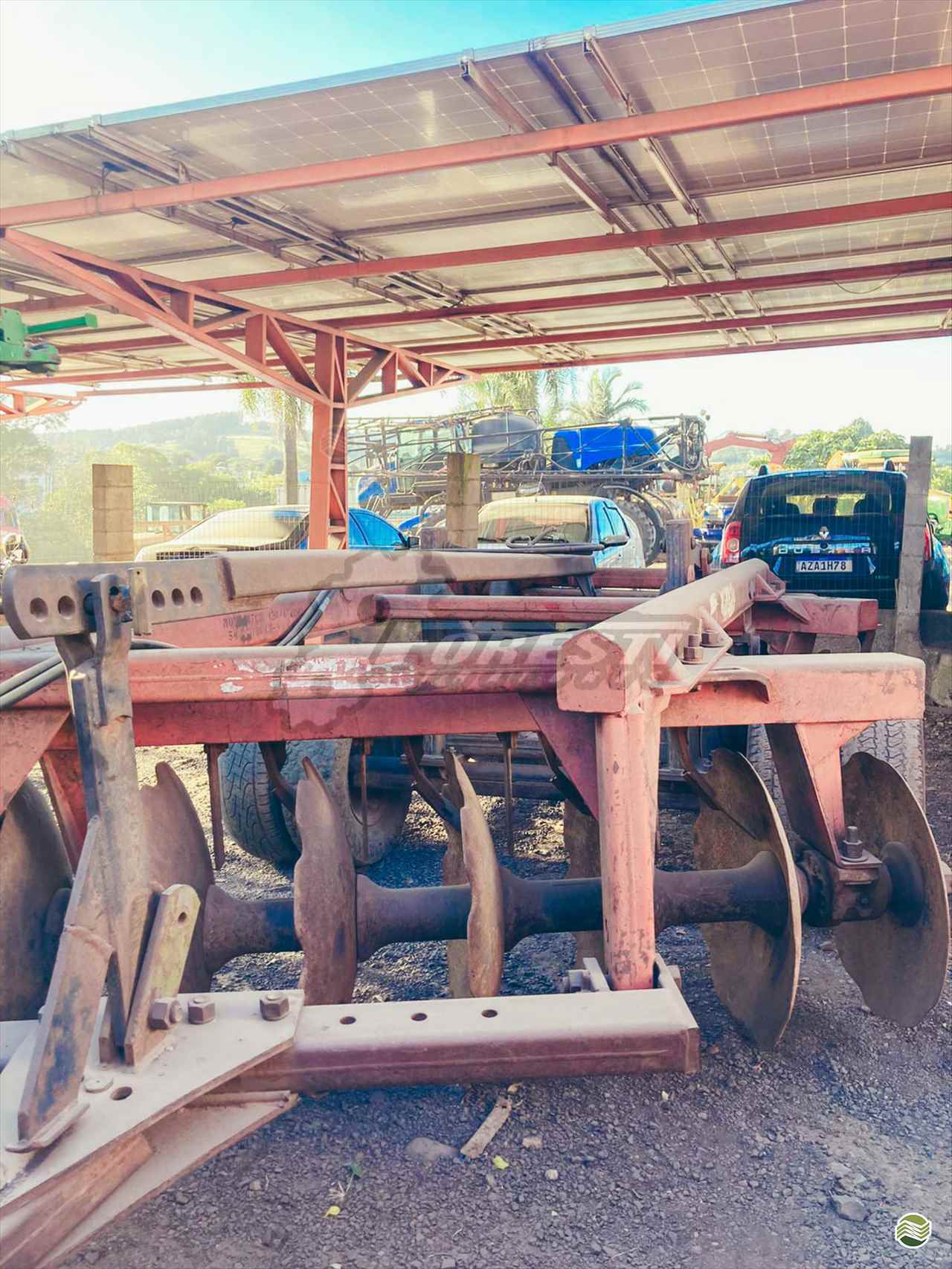 IMPLEMENTOS AGRICOLAS GRADE ARADORA ARADORA 14 DISCOS Foresti Tratores MARAVILHA SANTA CATARINA SC